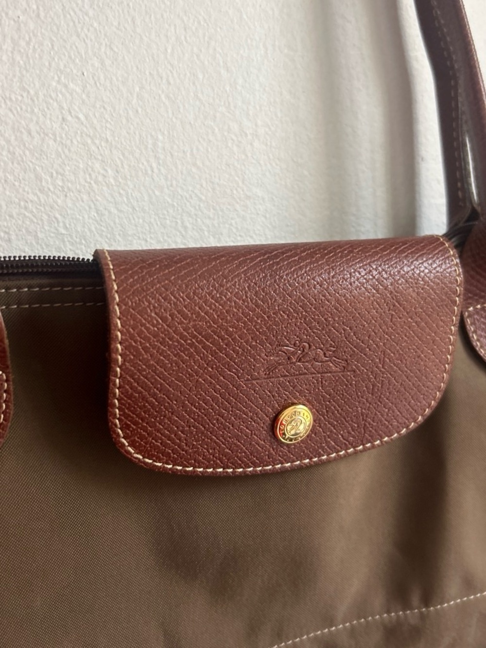 Longchamp Large Khaki/Brown Tote with Chestnut Trim - Picture 3 of 7